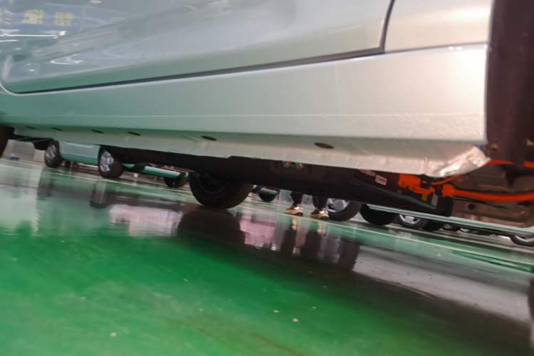 Used Geely Galaxy Panda 2024 Panda Mini 200km Longteng PRO Edition Right Side Sill