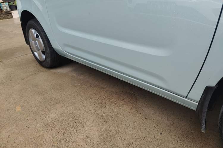 Used Geely Galaxy Panda 2024 Panda Mini 200km Endurance Bear Right Side Sill