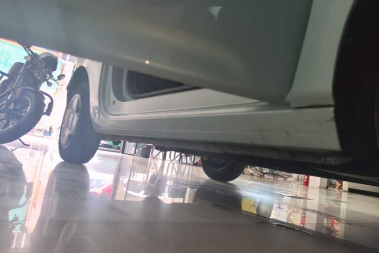 Used Geely Galaxy Panda 2024 Panda Mini 200km Longteng PRO Edition Right Side Sill
