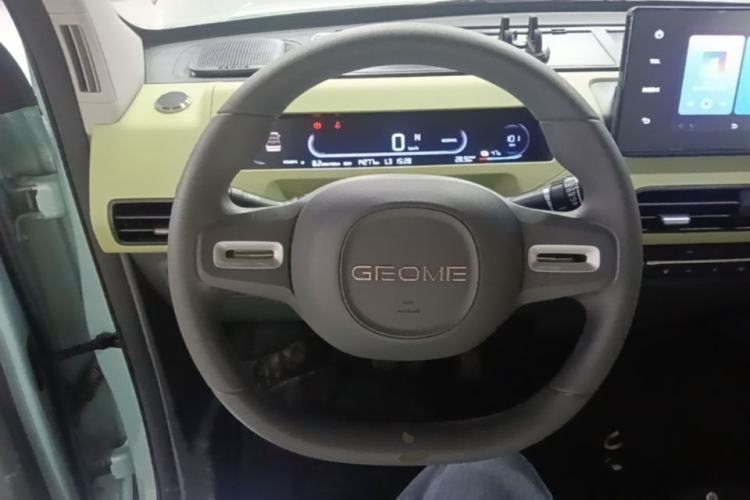 Used Geely Galaxy Panda 2024 Panda Mini 200km Endurance Bear Steering Wheel