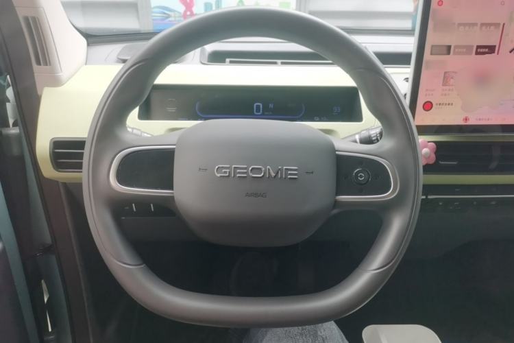 Used Geely Galaxy Panda 2024 Panda Mini 200km Endurance Bear Steering Wheel