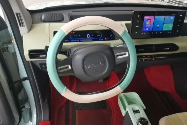 Used Geely Galaxy Panda 2024 Panda Mini 200km Endurance Bear Steering Wheel