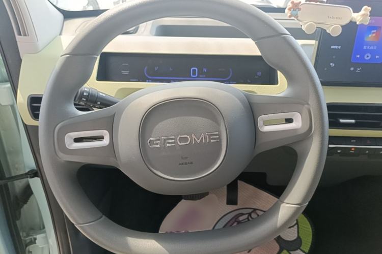 Used Geely Galaxy Panda 2024 Panda Mini 200km Endurance Bear Steering Wheel