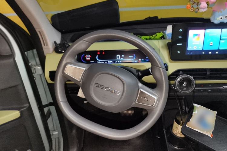 Used Geely Galaxy Panda 2024 Panda Mini 200km Longteng PRO Edition Steering Wheel