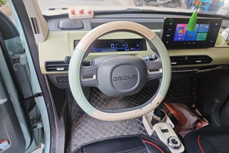 Used Geely Galaxy Panda 2024 Panda Mini 200km Longteng PRO Edition Steering Wheel