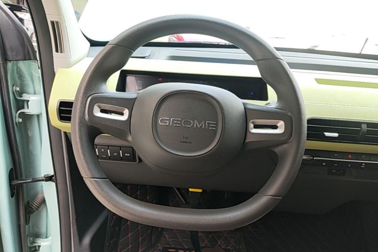 Used Geely Galaxy Panda 2024 Facelifted Panda Mini 200km Dragon Edition Steering Wheel