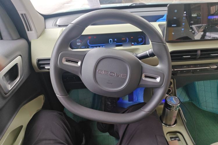 Used Geely Galaxy Panda 2024 Panda Mini 200km Endurance Bear Steering Wheel