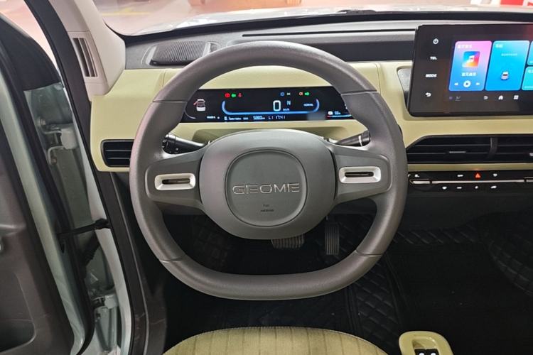 Used Geely Galaxy Panda 2024 Panda Mini 200km Longteng PRO Edition Steering Wheel
