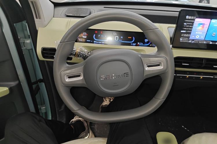 Used Geely Galaxy Panda 2024 Panda Mini 200km Longteng PRO Edition Steering Wheel