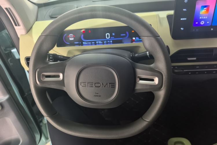 Used Geely Galaxy Panda 2024 Panda Mini 200km Longteng PRO Edition Steering Wheel