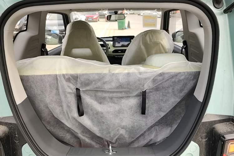 Used Geely Galaxy Panda 2024 Panda Mini 200km Endurance Bear Trunk