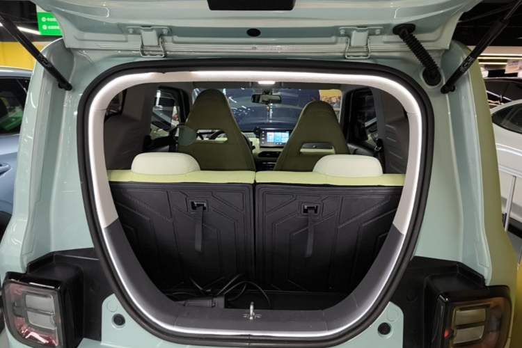 Used Geely Galaxy Panda 2024 Panda Mini 200km Endurance Bear Trunk