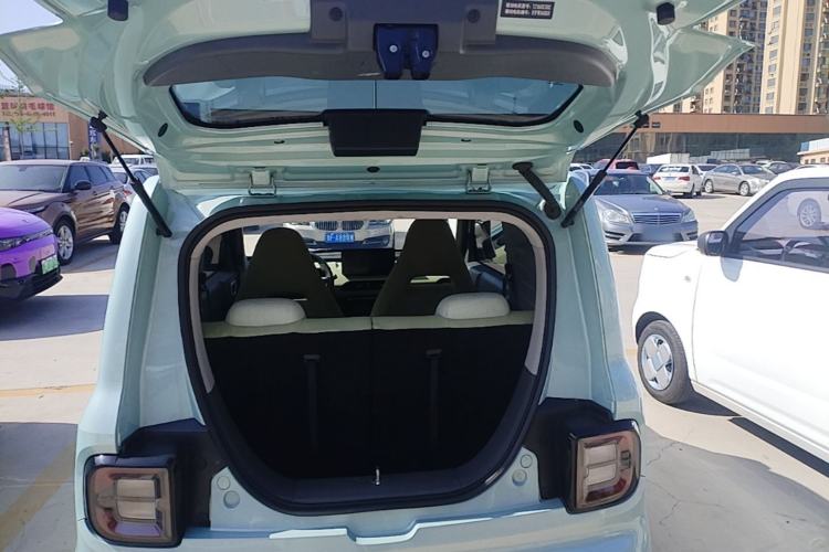 Used Geely Galaxy Panda 2024 Panda Mini 200km Endurance Bear Trunk