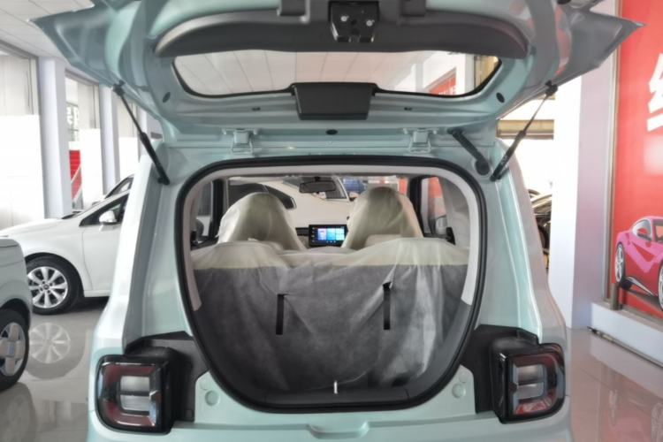 Used Geely Galaxy Panda 2024 Panda Mini 200km Endurance Bear Trunk