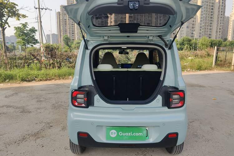 Used Geely Galaxy Panda 2024 Panda Mini 200km Endurance Bear Trunk