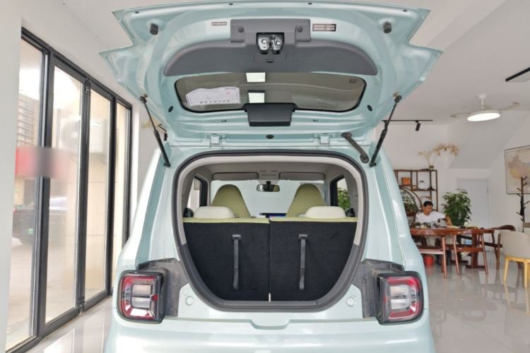 Used Geely Galaxy Panda 2024 Panda Mini 200km Endurance Bear Trunk