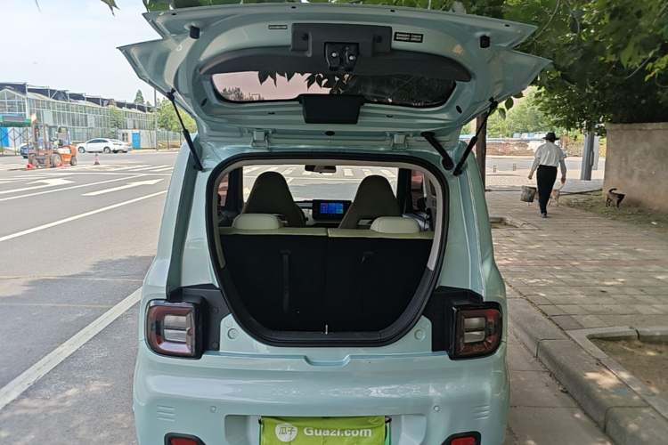 Used Geely Galaxy Panda 2024 Panda Mini 200km Endurance Bear Trunk