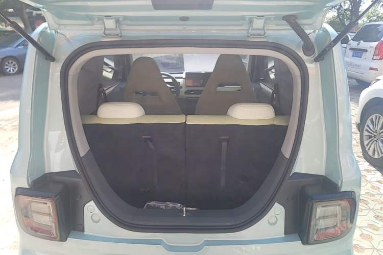 Used Geely Galaxy Panda 2024 Panda Mini 200km Endurance Bear Trunk