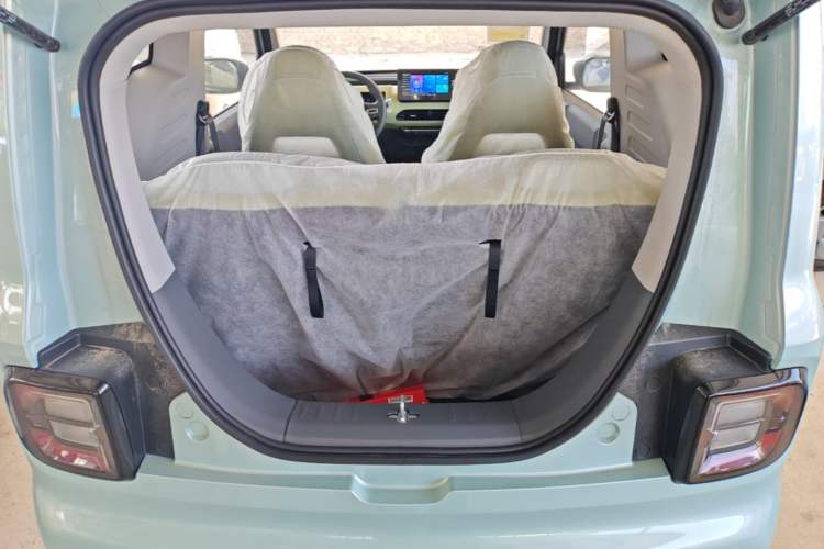 Used Geely Galaxy Panda 2024 Panda Mini 200km Endurance Bear Trunk