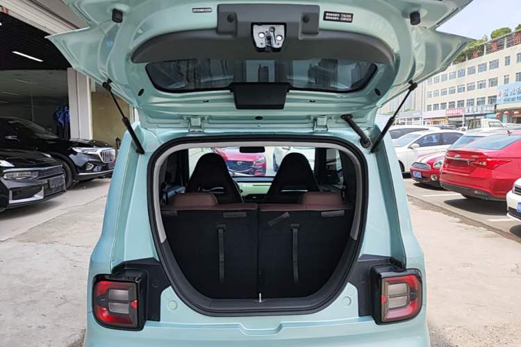 Used Geely Galaxy Panda 2024 Facelifted Panda Mini 200km Dragon Edition Trunk