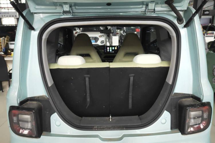 Used Geely Galaxy Panda 2024 Panda Mini 200km Endurance Bear Trunk