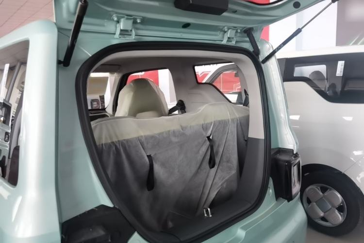 Used Geely Galaxy Panda 2024 Panda Mini 200km Endurance Bear Trunk