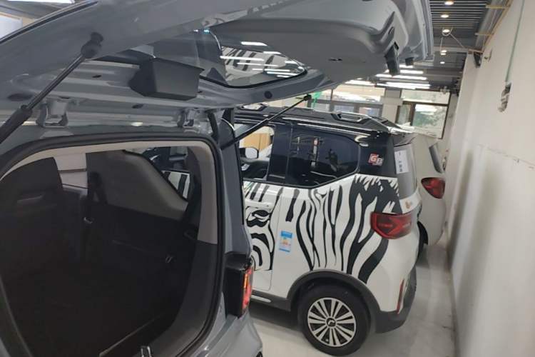 Used Geely Galaxy Panda 2024 200km Panda Kart Trunk