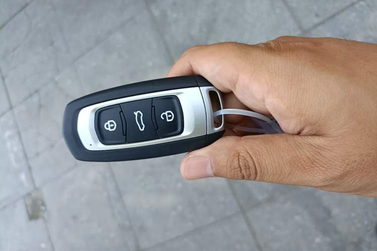 Used Geely Galaxy Panda 2024 Panda Mini 200km Endurance Bear Vehicle Key