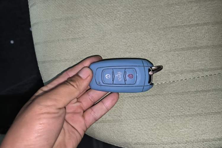 Used Geely Galaxy Panda 2024 Panda Mini 200km Endurance Bear Vehicle Key