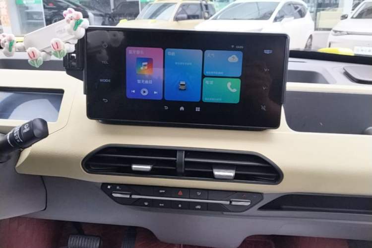 Used Geely Galaxy Panda 2024 200km Panda Rider Audio And AC Panel
