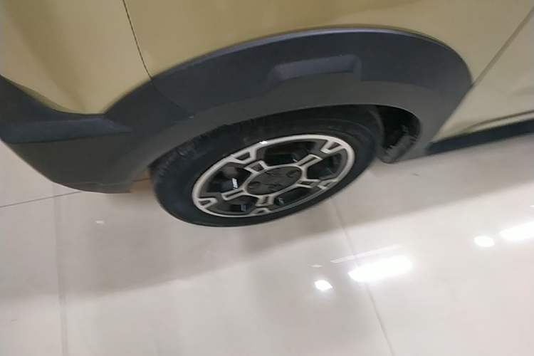Used Geely Galaxy Panda 2024 200km Panda Rider Left Front Wheel Hub