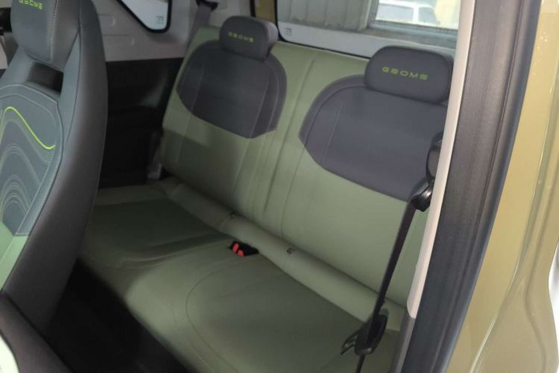 Used Geely Galaxy Panda 2024 200km Panda Rider Left Rear Seat
