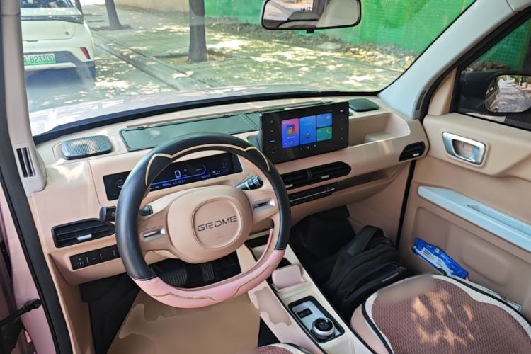 Used Geely Galaxy Panda 2024 Panda Mini 200km Longteng PRO Edition Center Console