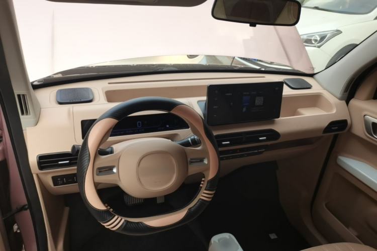 Used Geely Galaxy Panda 2024 Panda Mini 200km Longteng PRO Edition Center Console