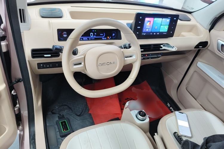 Used Geely Galaxy Panda 2024 Panda Mini 200km Longteng PRO Edition Center Console