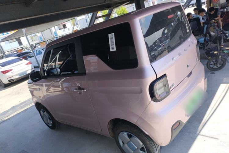 Used Geely Galaxy Panda 2024 Panda Mini 200km Endurance Bear Exterior 3