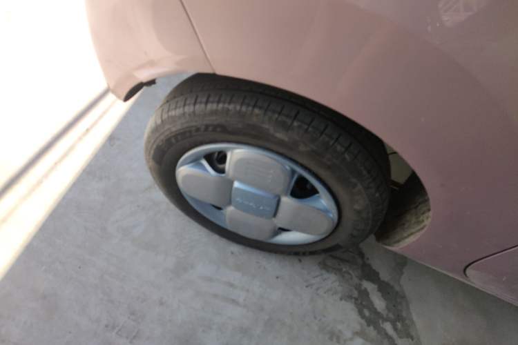 Used Geely Galaxy Panda 2024 Panda Mini 200km Endurance Bear Exterior 8