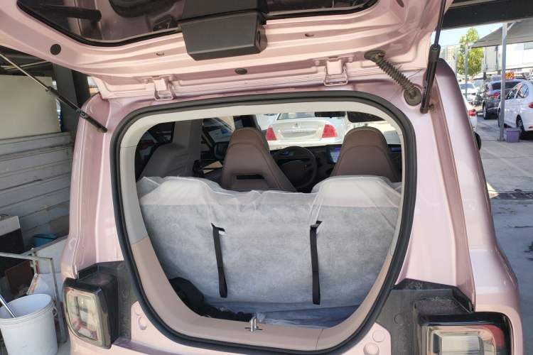 Used Geely Galaxy Panda 2024 Panda Mini 200km Endurance Bear Trunk