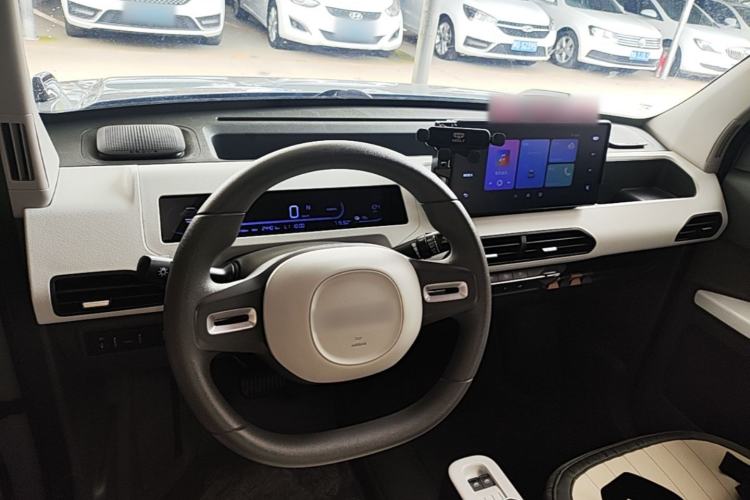 Used Geely Galaxy Panda 2024 200km Panda Kart Center Console