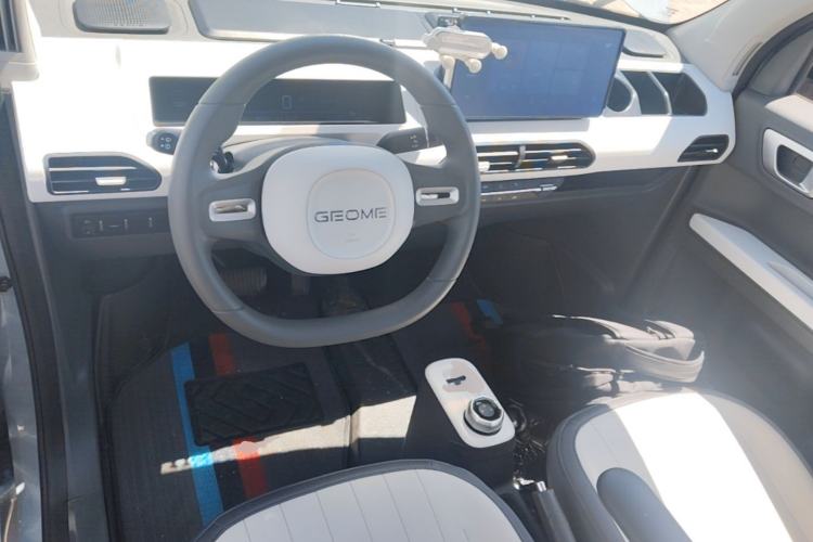 Used Geely Galaxy Panda 2024 200km Panda Kart Center Console
