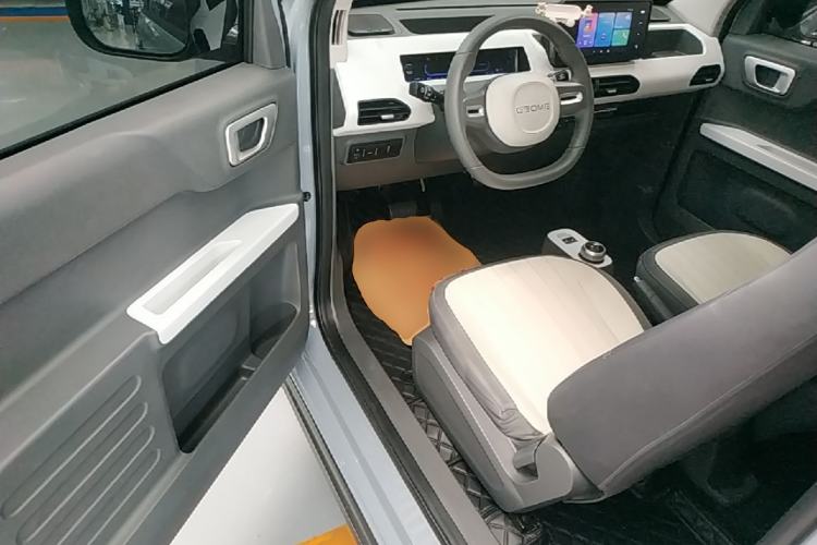 Used Geely Galaxy Panda 2024 200km Panda Kart Driver Seat