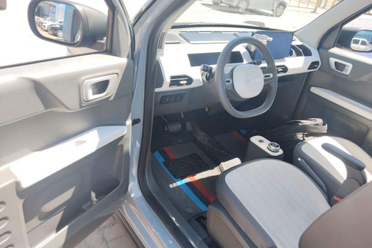 Used Geely Galaxy Panda 2024 200km Panda Kart Driver Seat