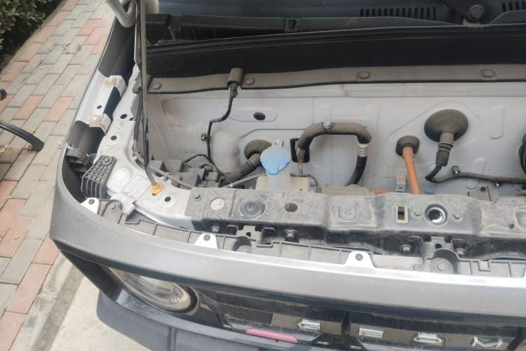 Used Geely Galaxy Panda 2024 200km Panda Rider Engine Bay Right