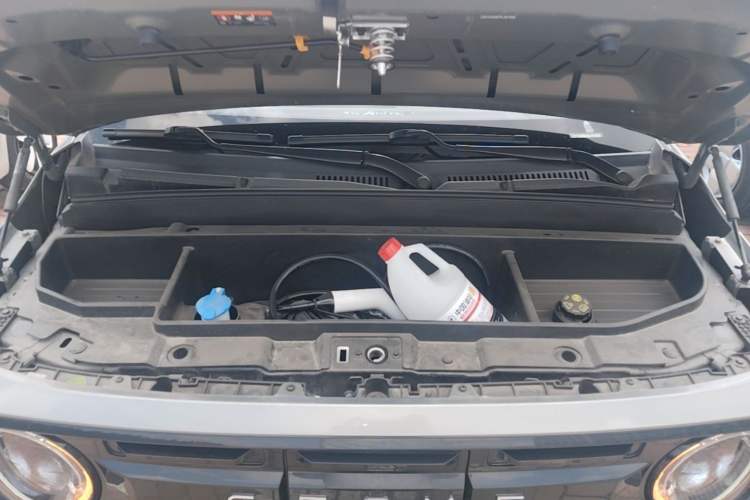 Used Geely Galaxy Panda 2024 200km Panda Rider Engine Bay