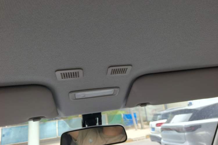 Used Geely Galaxy Panda 2024 200km Panda Rider Headliner