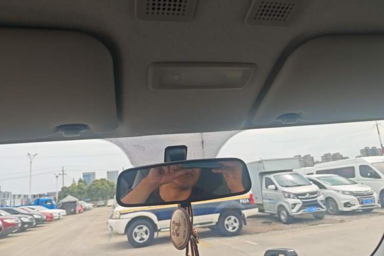 Used Geely Galaxy Panda 2024 200km Panda Rider Headliner