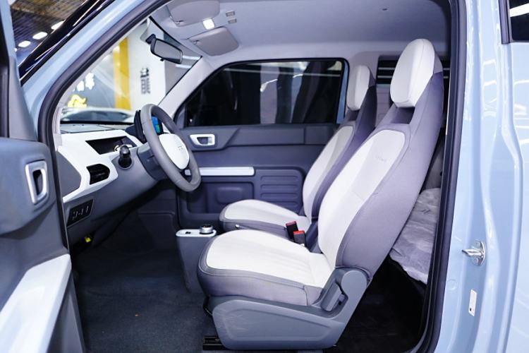 Used Geely Galaxy Panda 2024 200km Panda Kart Interior 7