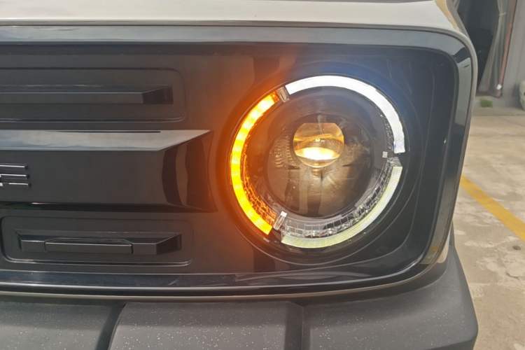 Used Geely Galaxy Panda 2024 200km Panda Rider Left Front Headlight