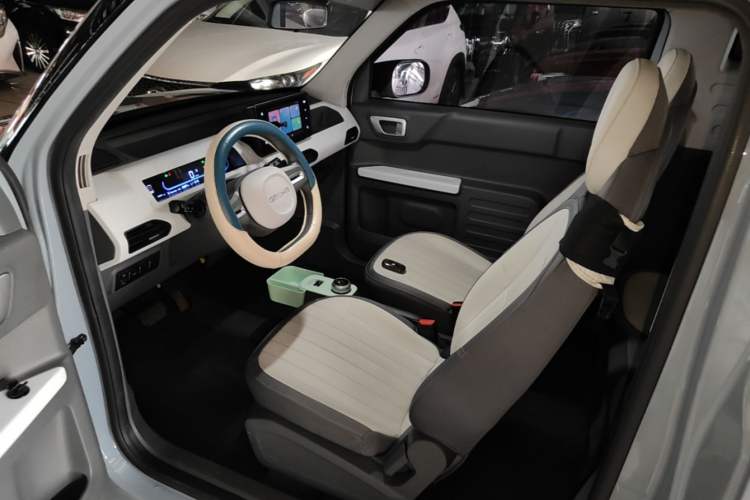 Used Geely Galaxy Panda 2024 200km Panda Kart Left Front Seat