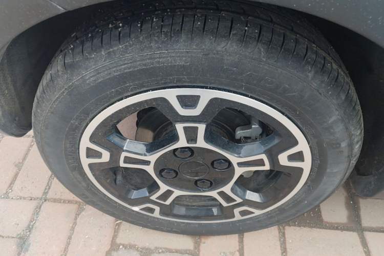 Used Geely Galaxy Panda 2024 200km Panda Rider Left Front Wheel Hub